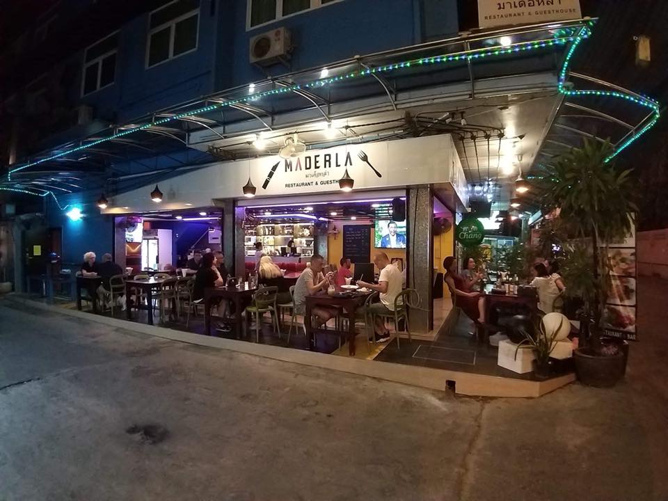 Premium Dining